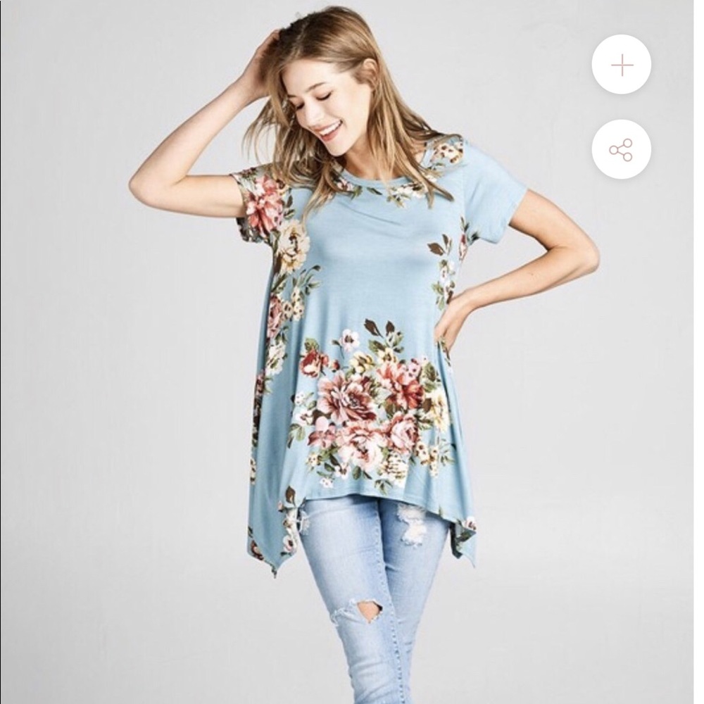 NWOT Floral Tunic Top